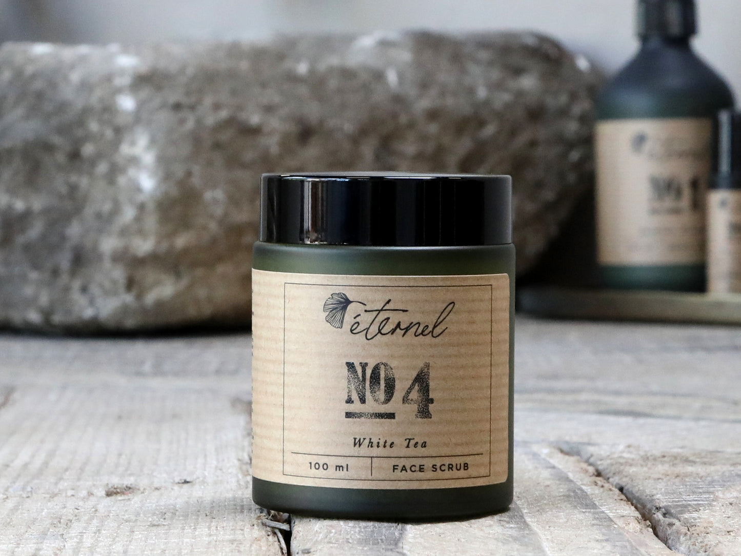 Éternel Face Scrub No.4, 100 ml White Tea - vegansk