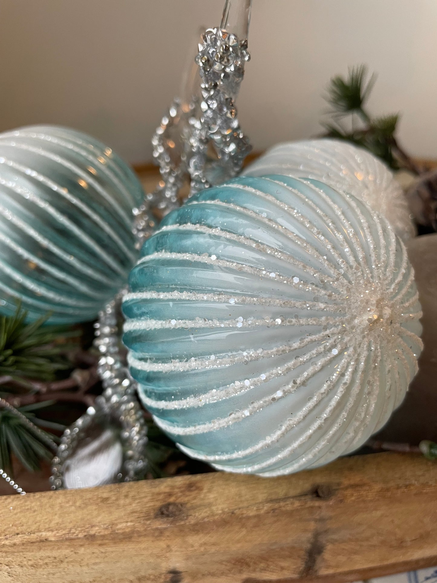 Julekugle glas - Blå frosted